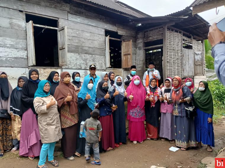 Anggota DPR RI asal Sumatera Barat II, Nevi Zuairina,  mengupayakan bantuan kepada masyarakat yang masih memiliki rumah tidak layak huni agar memiliki rumah layak huni dengan lingkungan masyarakat yang sehat. IST