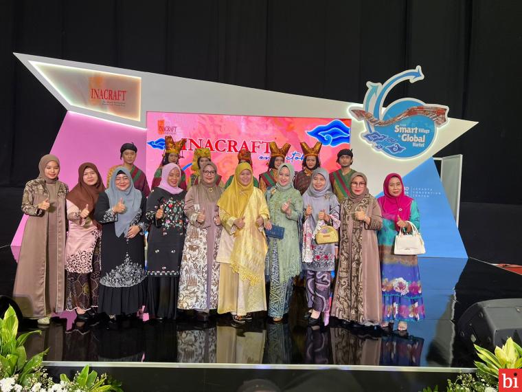 Dewan Kerajinan Nasional Daerah (Dekranasda) Kota Padang Panjang ikuti event Fashion Show Minangkabau Heritage, di Jakarta Convention Center, Jumat (28/10). IST