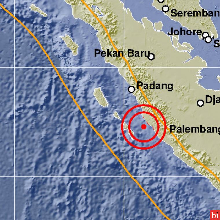 Gempa 5,7 SR Kagetkan Warga Kota Padang
