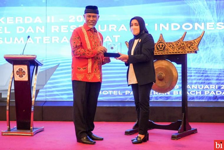 Gubernur Sumatera Barat, Mahyeldi, ajak pelaku industri pariwisata berkolaborasi dengan Pemerintah Daerah dalam meningkatkan kunjungan wisata, agar kebangkitan sektor pariwisata di Sumatera Barat (Sumbar) dapat diwujudkan bersama-sama. IST