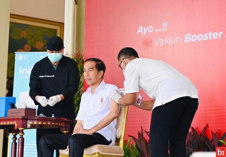 Kabar gembira bagi masyarakat Indonesia yang masuk kedalam kelompok lansia (diatas 60 tahun), sudah bisa mendapatkan vaksin booster kedua Vaksin Covid-19 dengan menggunakan IndoVac.  IST