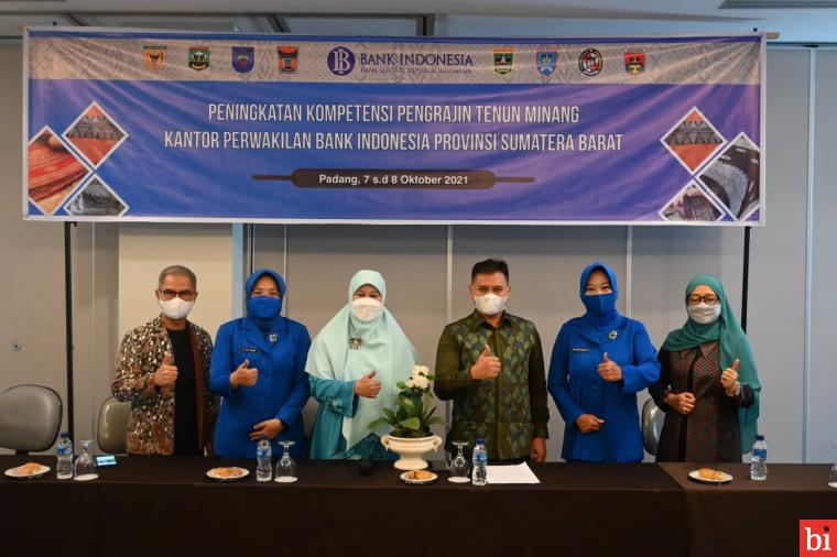 Kamis 7 Oktober 2021, Bank Indonesia Kantor Perwakilan Provinsi Sumatera Barat, kembali mengadakan pelatihan lanjutan Peningkatan Kompetensi Tenun Minang yang diselenggarakan di Hotel Amaris Padang. IST