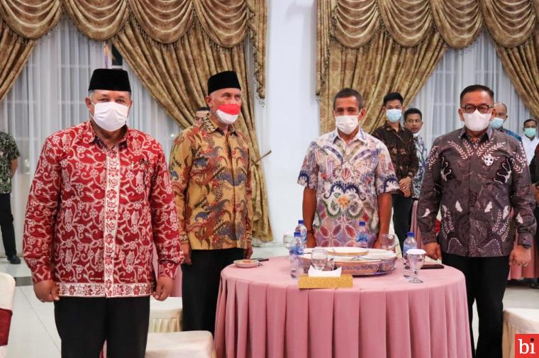 KONI Sumatera Barat membutuhkan dukungan anggaran dari Bupati dan Wali Kota se-Sumbar untuk bisa memaksimalkan potensi atlet sehingga bisa berangkat mengharumkan nama daerah di PON XX Papua. IST/HUMAS