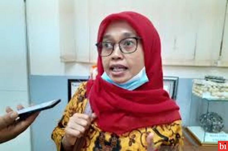Kepala Kantor Ombudsman RI Perwakilan Sumatera Barat, Yefri Heriani Menilai Pengawasan Terhadap Protokol Kesehatan Minim