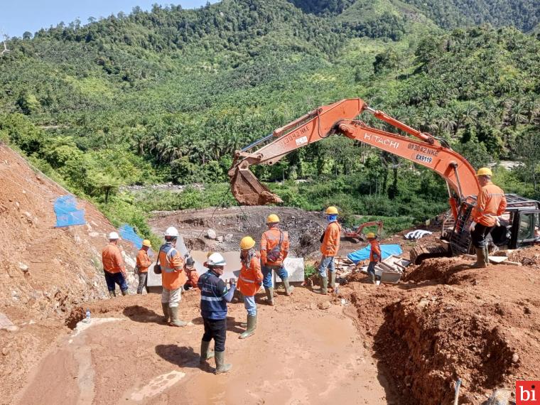 Pembangunan Pembangkit Listrik Tenaga Mikrohidro (PLTM) Tongar 6 MW yang berlokasi di Nagari Kajai, Kecamatan Talamau dan Nagari Aua Kuniang, Kecamatan Pasaman, Kabupaten Pasaman Barat Provinsi Sumatera Barat dikebut pelaksanaan pekerjaannya di target selesai Desember tahun 2022. IST