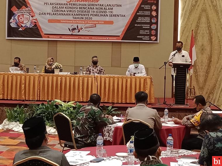 KPU Sumbar Gelar sosialisasi bersama stakeholder disebuah hotel di kota Padang, Senin (21/9/2020)