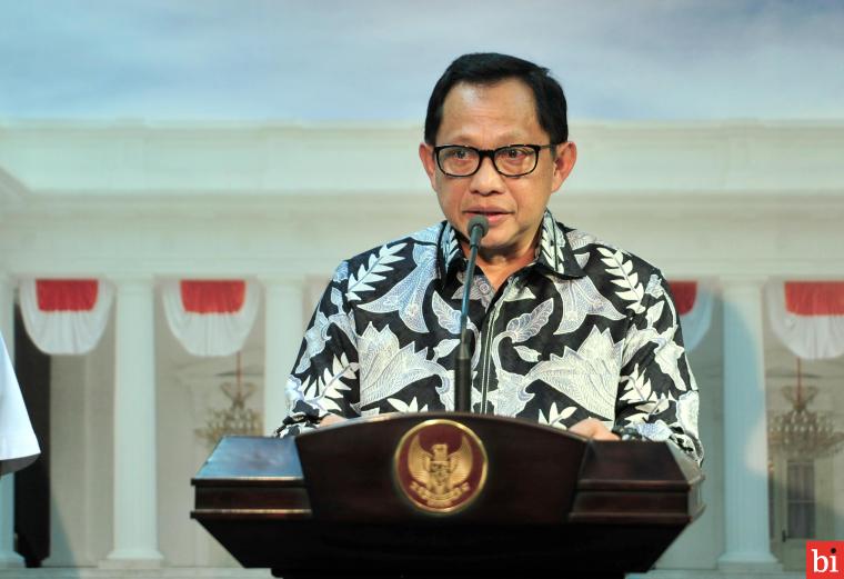Mendagri Muhammad Tito Karnavian saat memberi laporan pada Pengarahan Presiden Republik Indonesia kepada Kepala Daerah se-Indonesia Tahun 2021 secara virtual, Senin (17/5/2021).