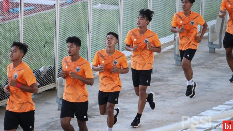 Timnas U-19 Latihan Perdana di Stadion Madya Jakarta