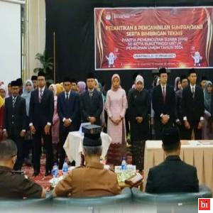 72 anggota PPS  Untuk Pemilu Serentak 2024 Dilantik KPU Bukittinggi