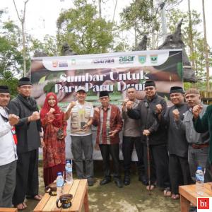 Bersama Diniyyah Wafa Care, ASAR Humanity Sumbar Tanam 1.000 Pohon di Padang Panjang