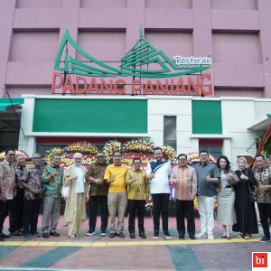 Diresmikan Wako Fadly Amran, Restoran Padang Panjang Hadir di Jakarta