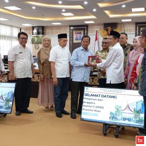 DPRD Sumbar Terima Kunjungan Komisi II DPRD Riau