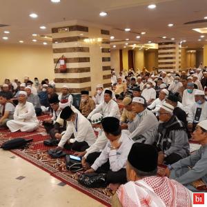 Kunjungi JCH Sumbar di Makkah, Ini Pesan Sekda Hansastri