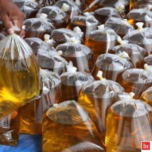 Pemerintah Siapkan Minyak Goreng Kemasan Sederhana Rp14.000 Per Liter