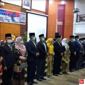 Sembilan Anggota DPRD Sumbar PAW Diambil Sumpah Jabatan