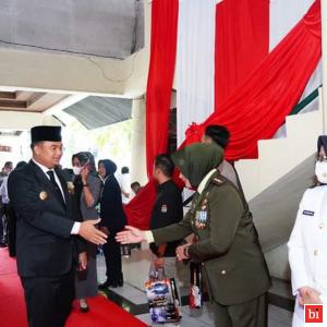 Sutan Riska dan Forkopimda Dharmasraya Hadiri HUT TNI ke-77 di Padang