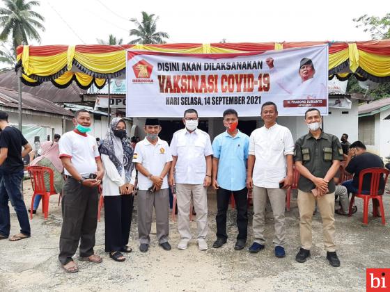 Dewan Pimpinan Cabang (DPC) Partai Gerindra Sijunjung, Sumatera Barat, menggelara vaksinasi gratis bagi 2.300 orang warga di daerah itu Selasa (14/9/2021). IST